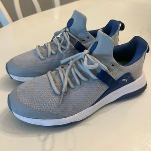 Puma youth golf shoes size 7.
